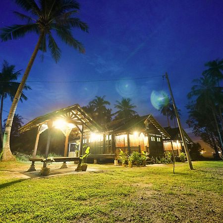 פנתאי צנאנג Kampung Tok Lembut Vacation Home מראה חיצוני תמונה